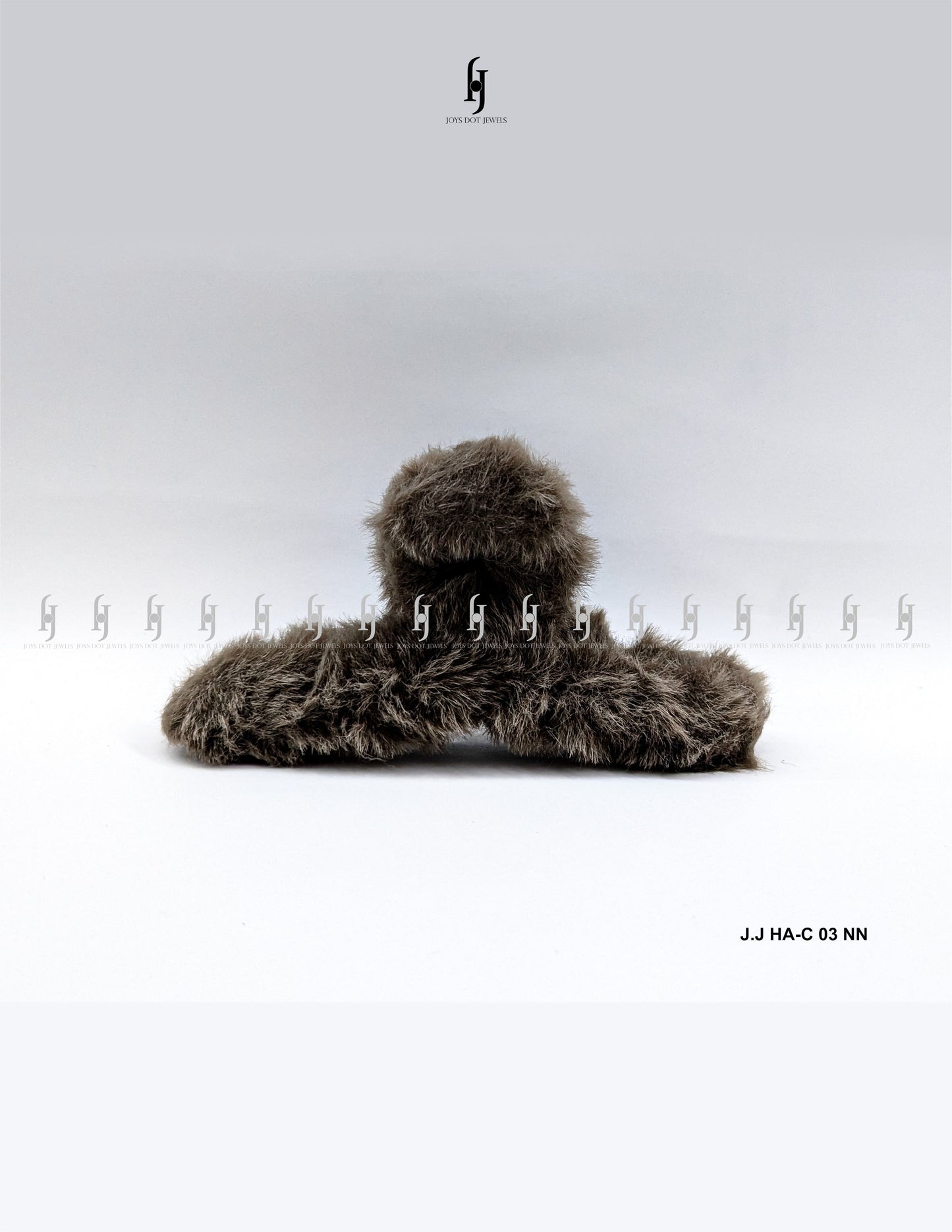 Fuzzy claw hair clip - Faux Fur