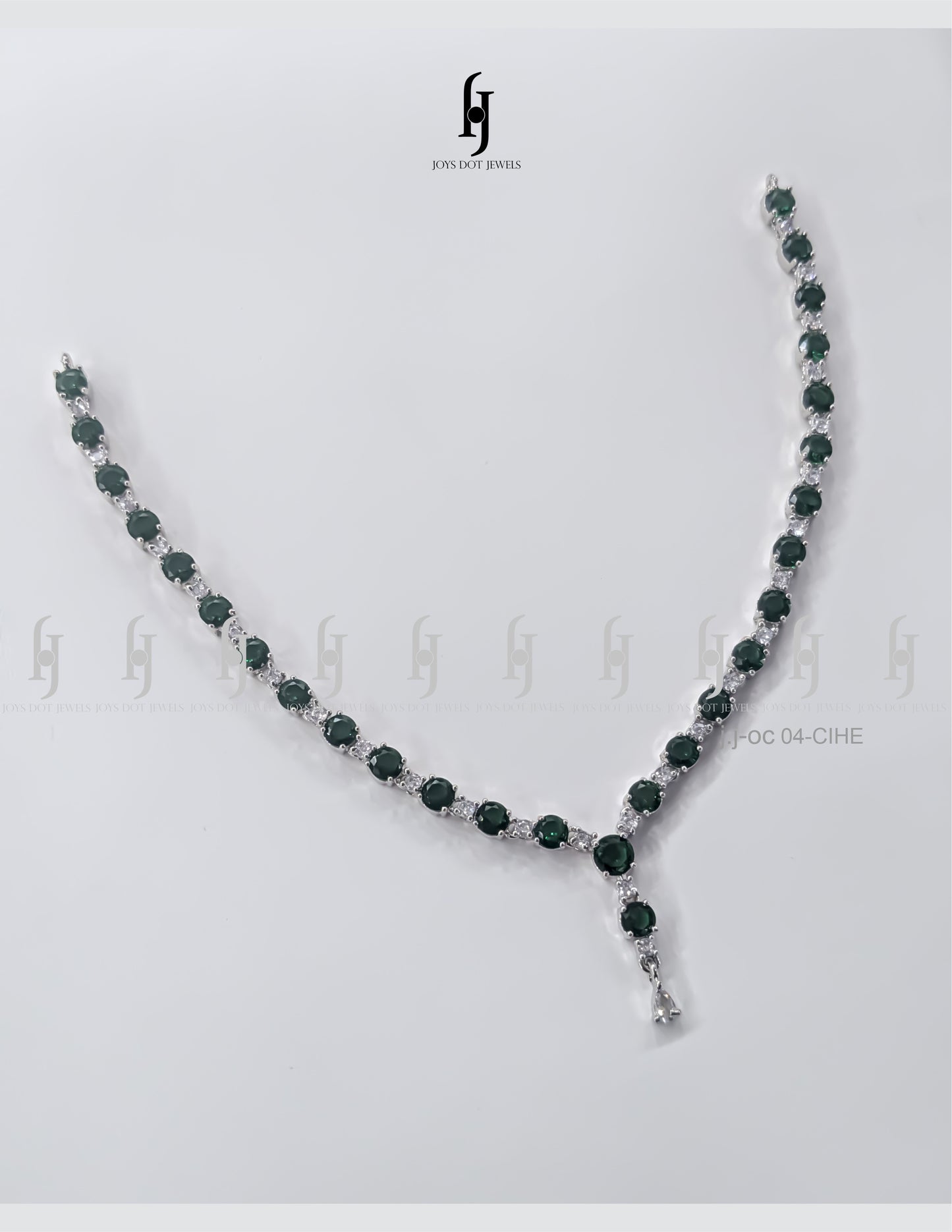 The Silver Emerald Indian Necklace Set