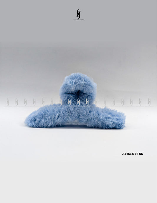 Fuzzy claw hair clip - Faux Fur