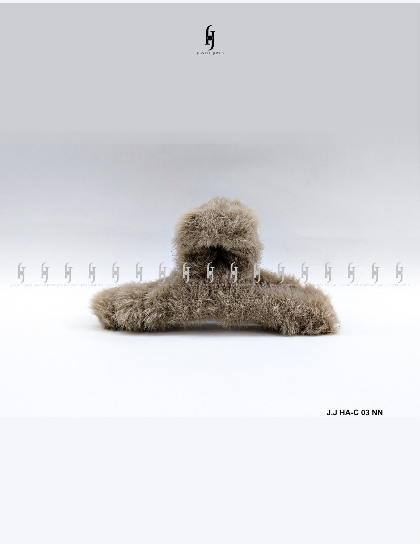 Fuzzy claw hair clip - Faux Fur