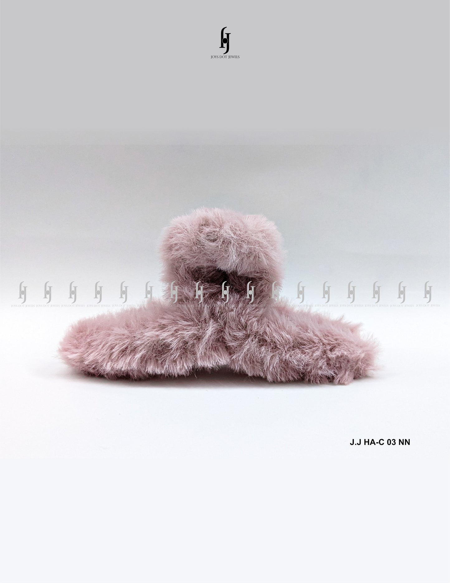 Fuzzy claw hair clip - Faux Fur