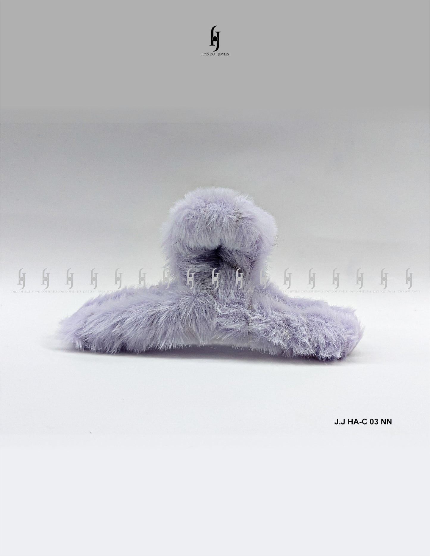 Fuzzy claw hair clip - Faux Fur