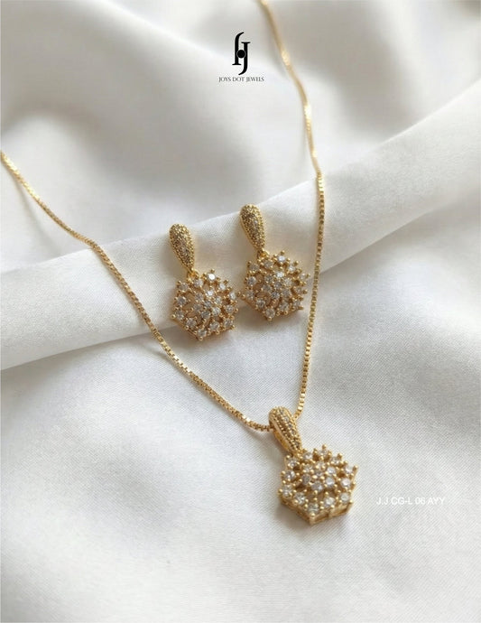 Snowflake locket set