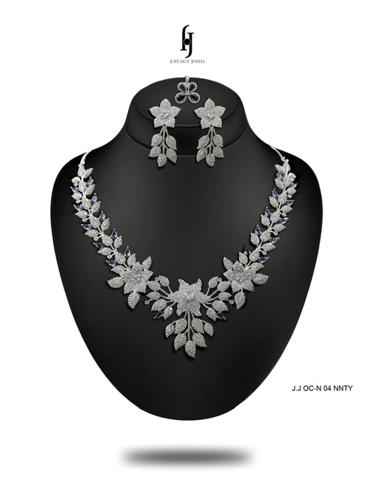 AD Floral and Leaf Design Necklace Set