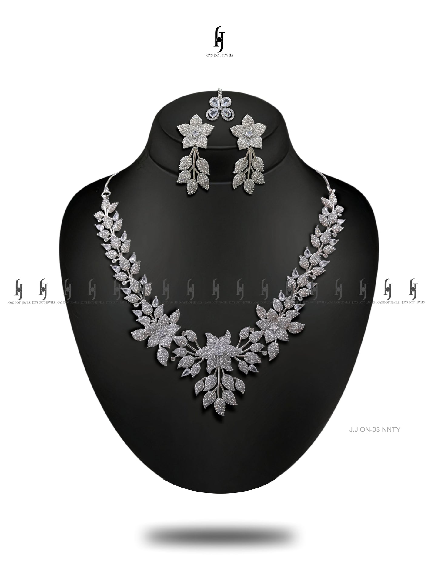American Diamond / Floral and Leaf Design Necklace Set